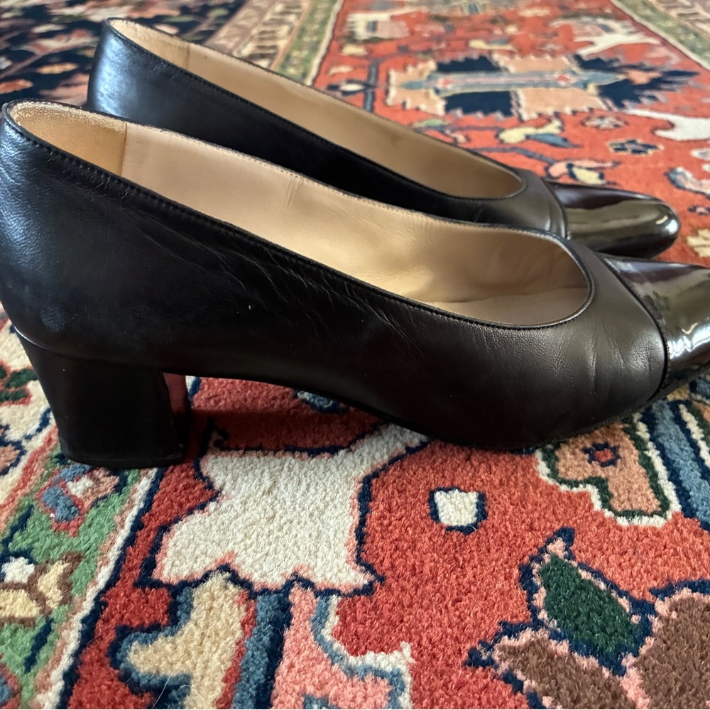 CHANEL Black Leather and Patent Toe Classic Pumps - Picture 3 of 9